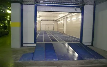 Автомойка 2 поста на парковке торгового центра